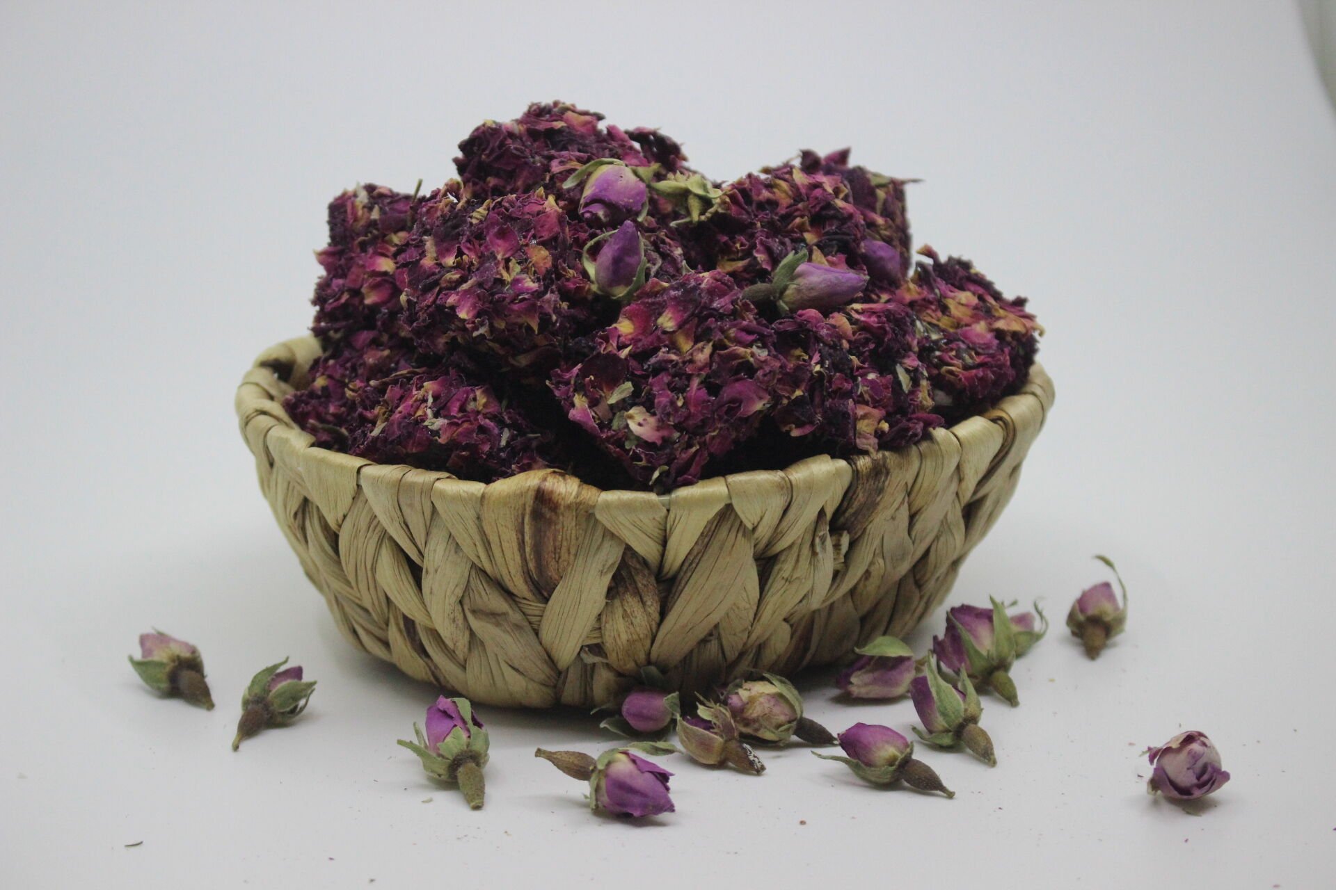 Gül Yapraklı Güllü Lokum