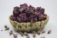 Gül Yapraklı Güllü Lokum