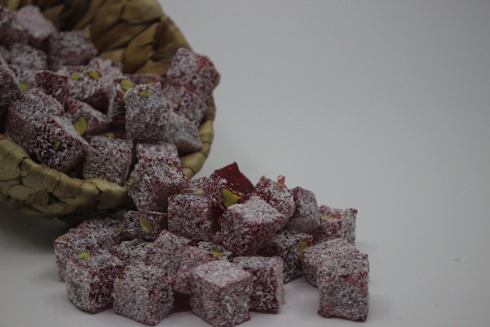 Çifte Kavrulmuş Narlı Lokum