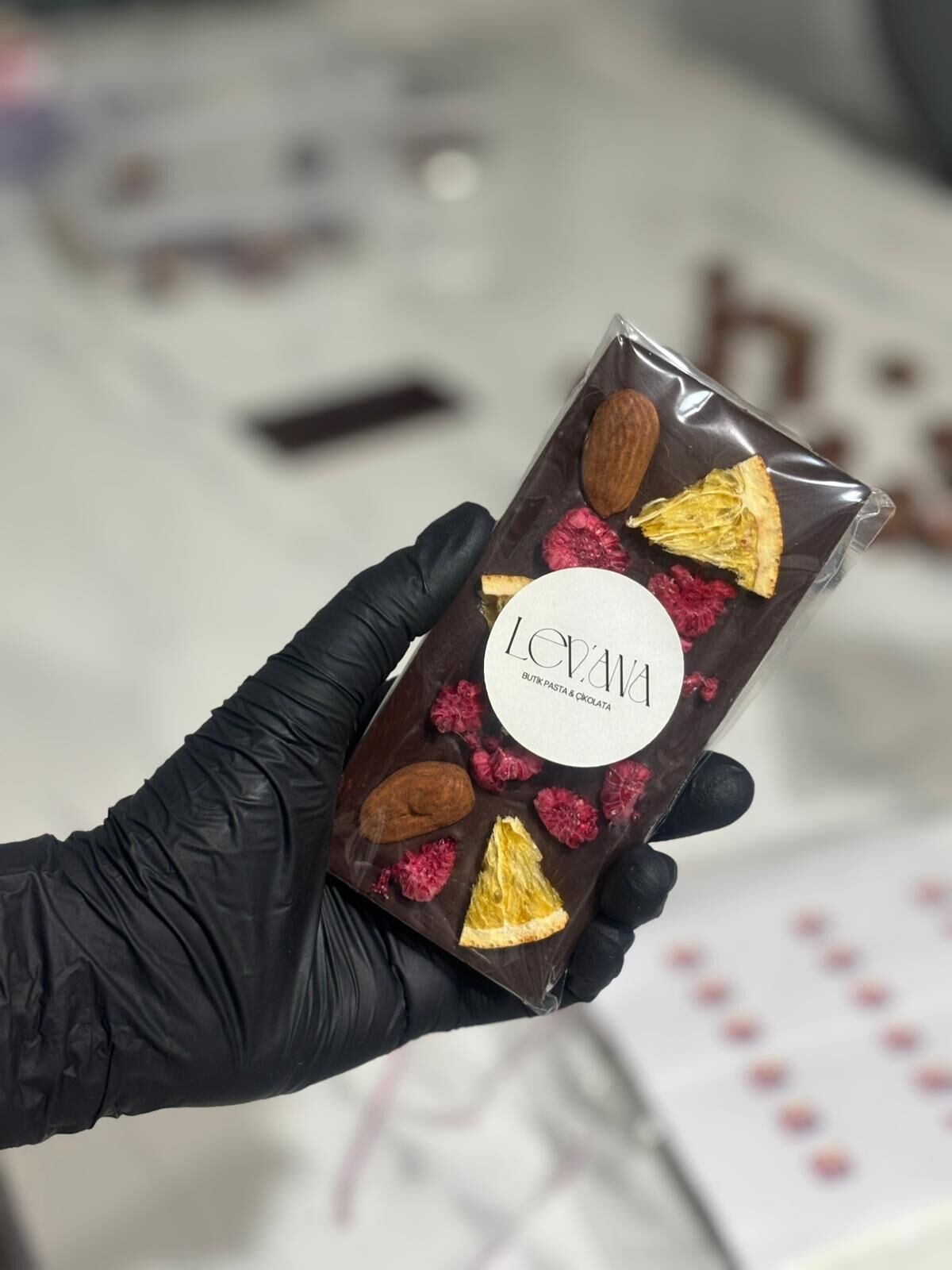 Bitter Tablet Çikolata Kuru Meyveli 60 Gr